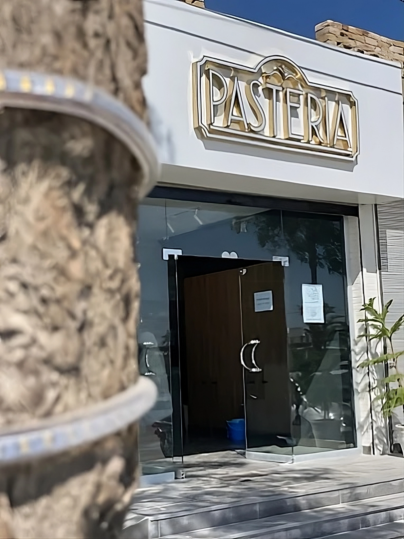 Pasteria - bakeries in Quetta