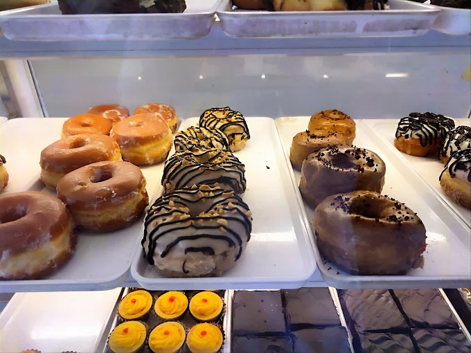 Porto's Donuts Quetta image 1