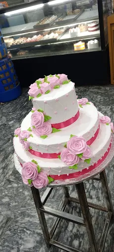 Shaheen Bakery image 2