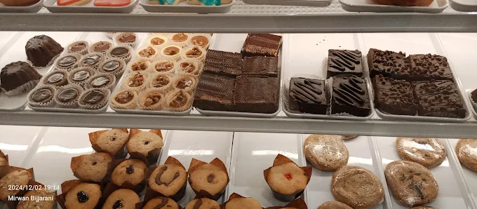 Utopia Dessert Shop image 5