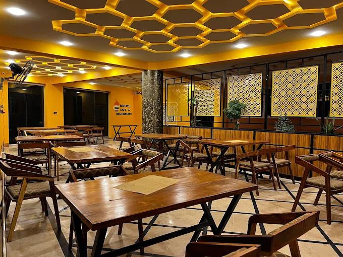 BeeHive Café & Fast Food image 4