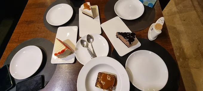 Saigon Cafe image 6