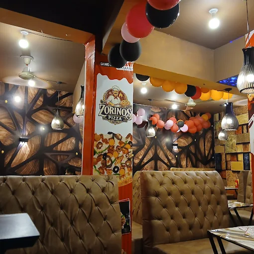 Zorinos Pizza image 6