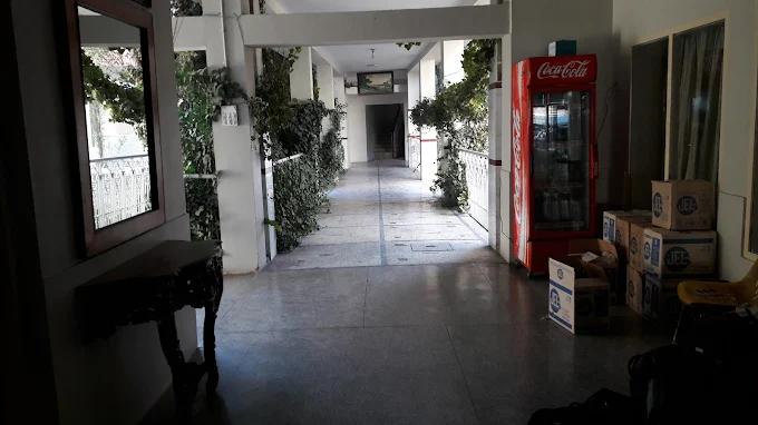 Bloom Star Hotel image 1