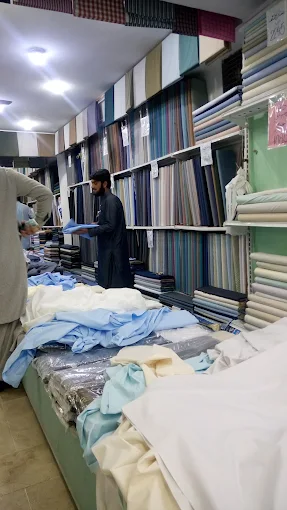 Dawood Shopping Centre image 1